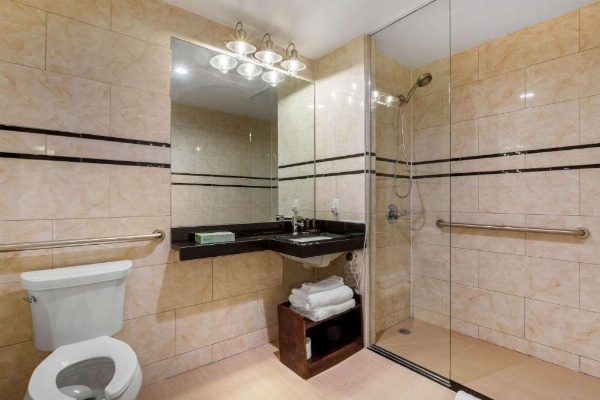 The L Hotel image 41